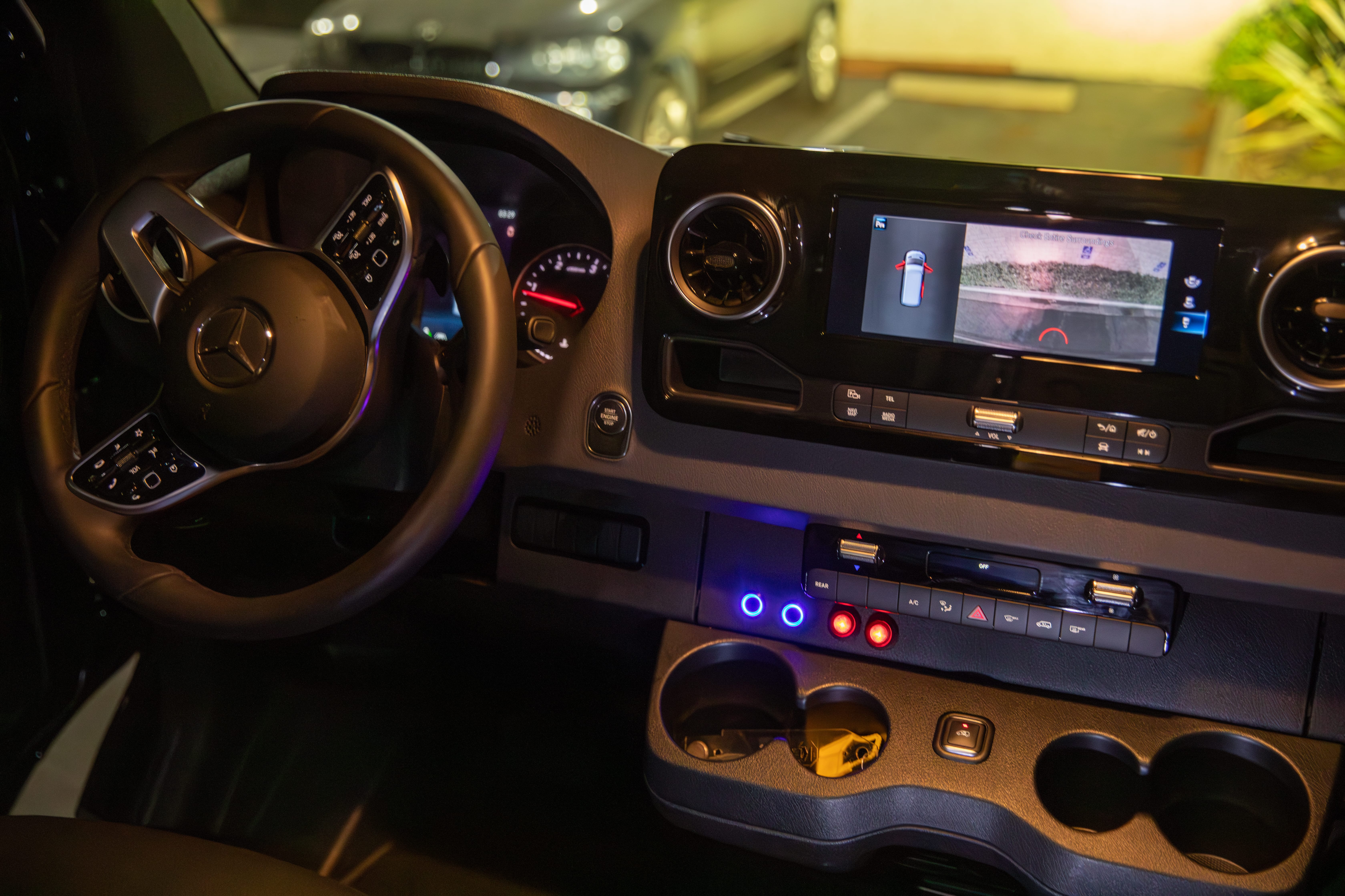 MERCEDEZ-BENZ SPRINTER 3500 AWD 14 PASSENGER Image 26