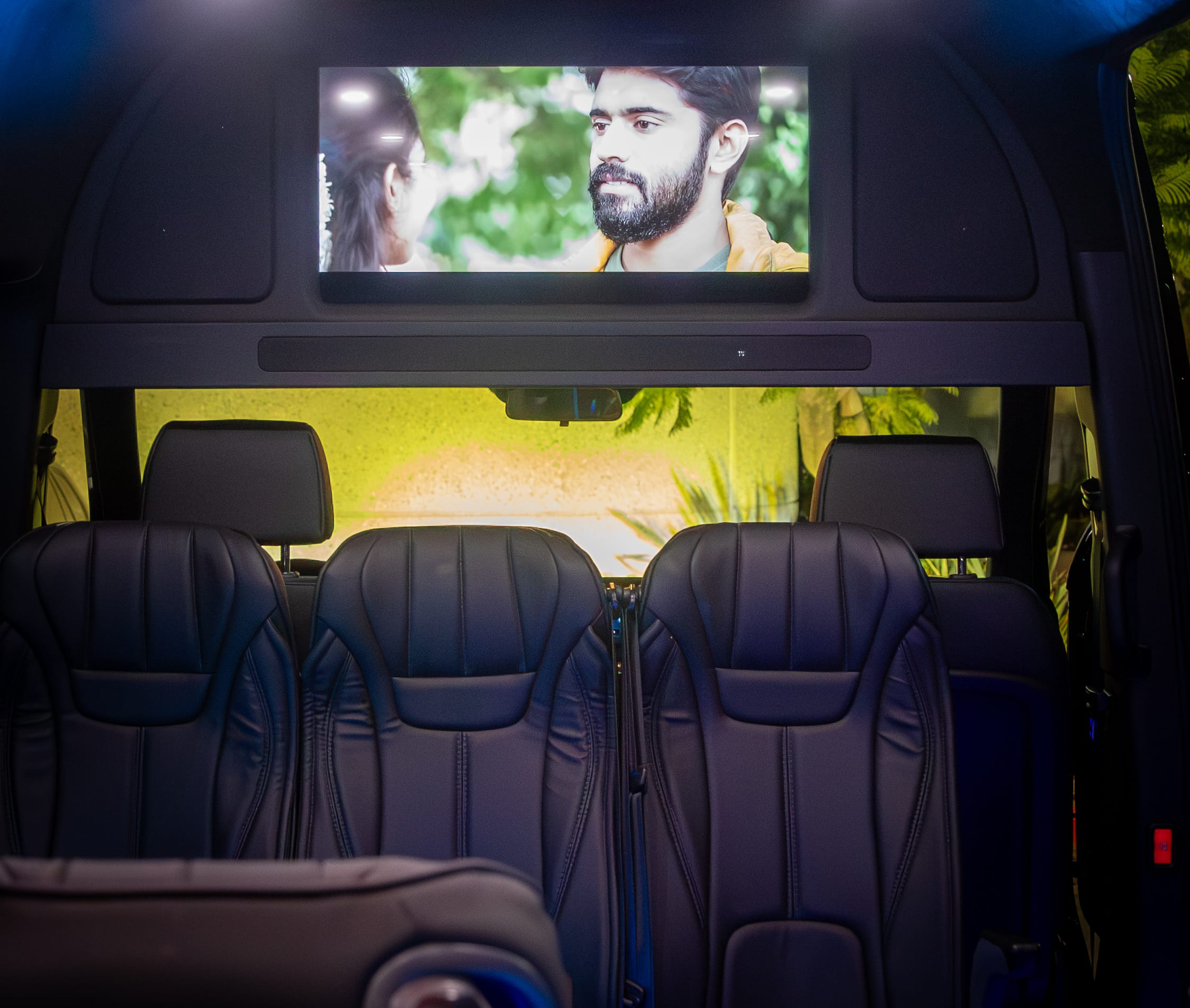 MERCEDEZ-BENZ SPRINTER 2500 14 PASSENGER Image 15