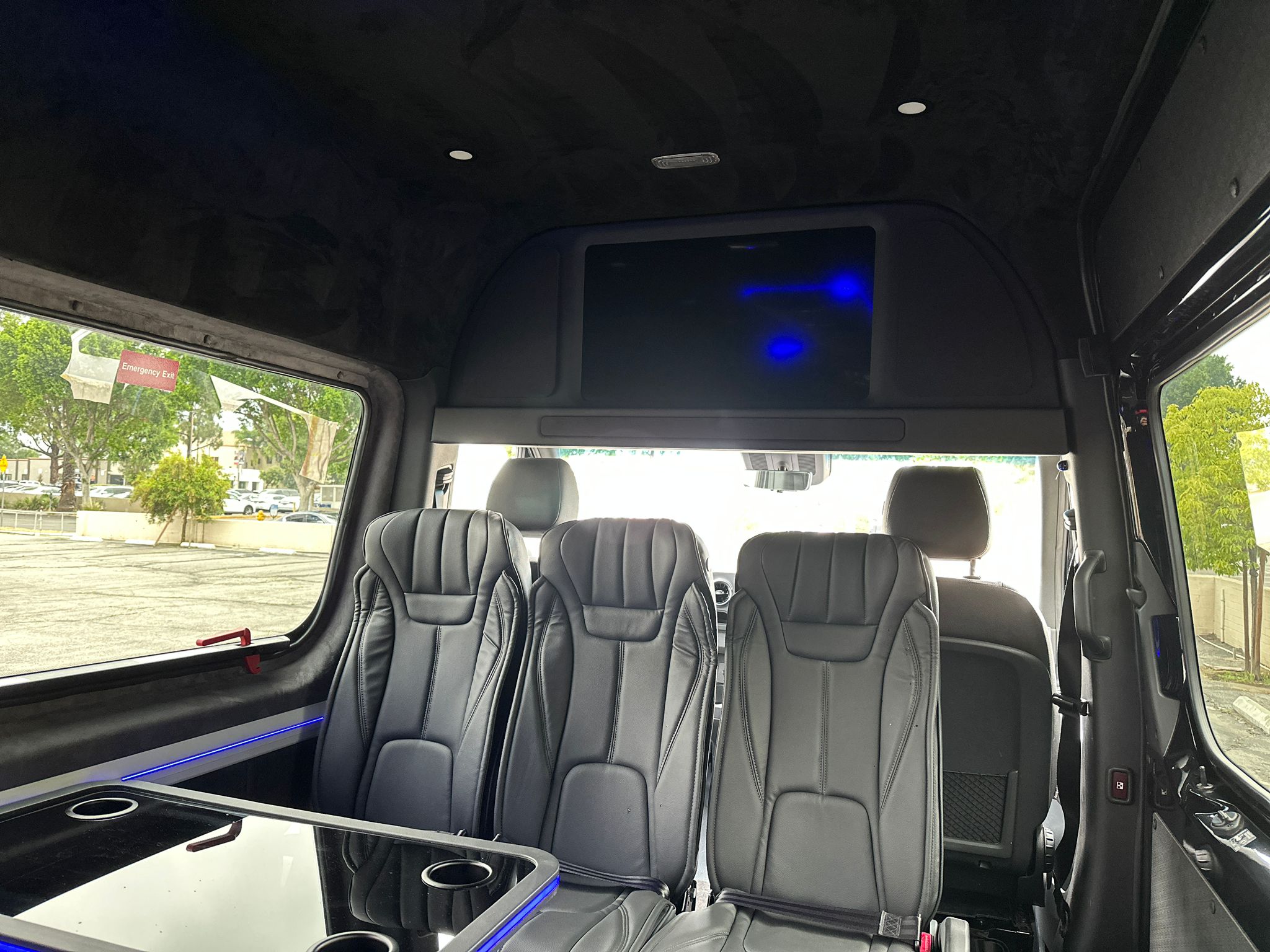MERCEDEZ-BENZ SPRINTER 2500 14 PASSENGER Image 19