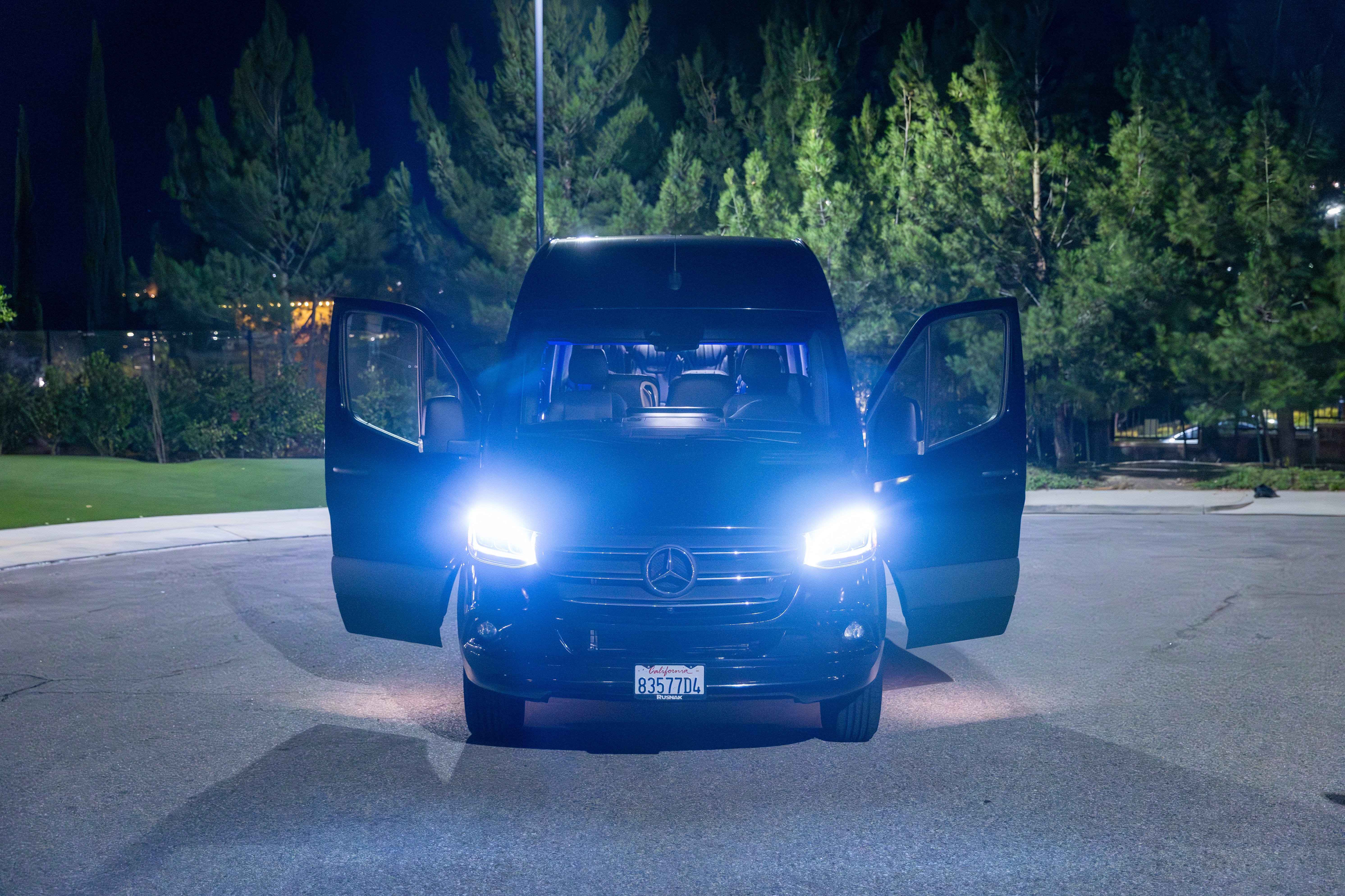 MERCEDEZ-BENZ SPRINTER 2500 14 PASSENGER Image 10